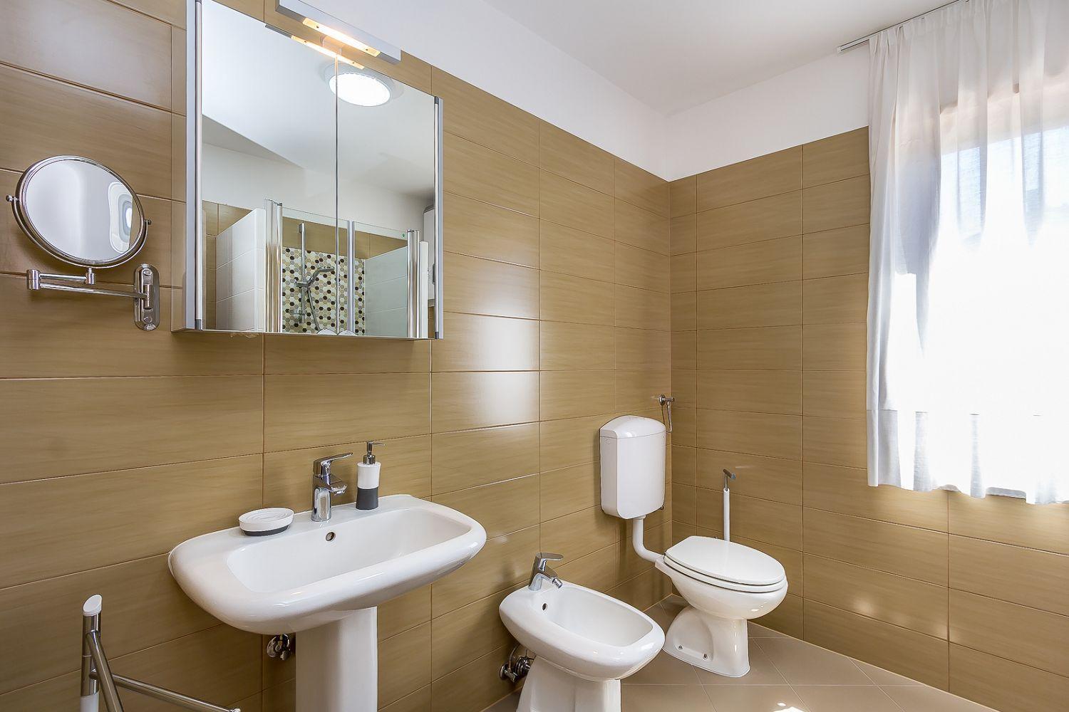 Neu Renovierte Ferienwohnung Mit Klima, Wlan, Terrasse Und Grill プーラ エクステリア 写真