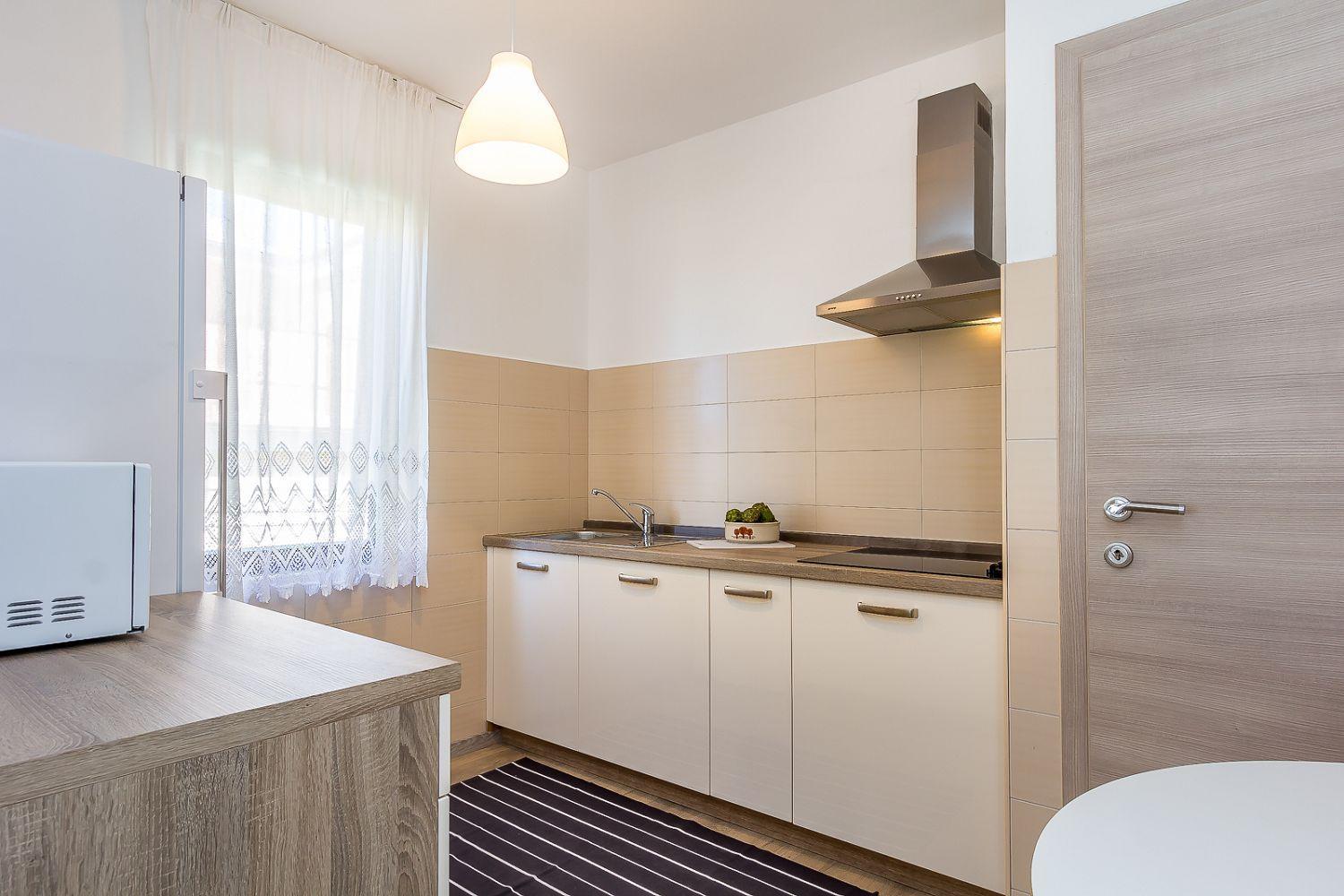 Neu Renovierte Ferienwohnung Mit Klima, Wlan, Terrasse Und Grill プーラ エクステリア 写真